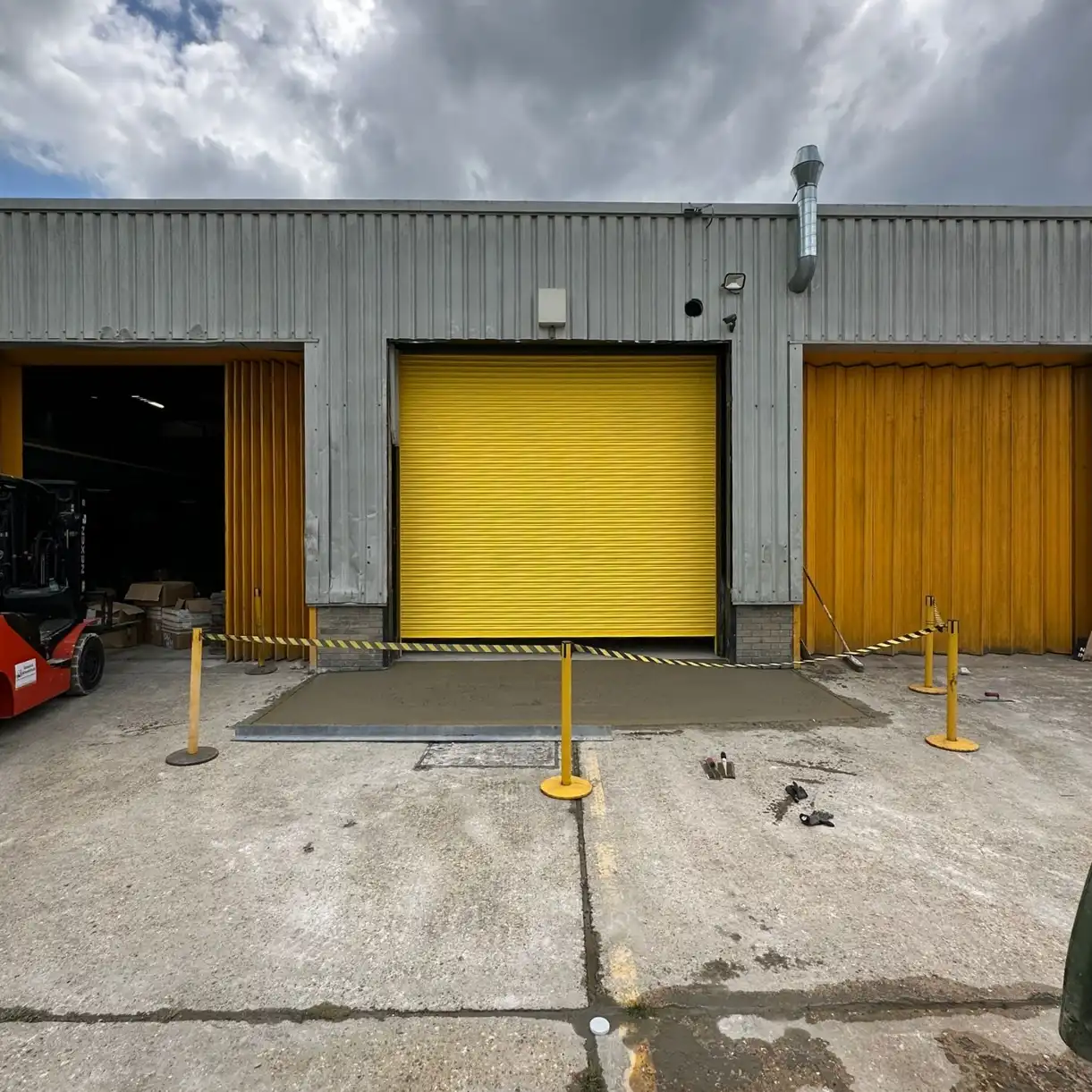 Industrial doors on a vehicle management unit